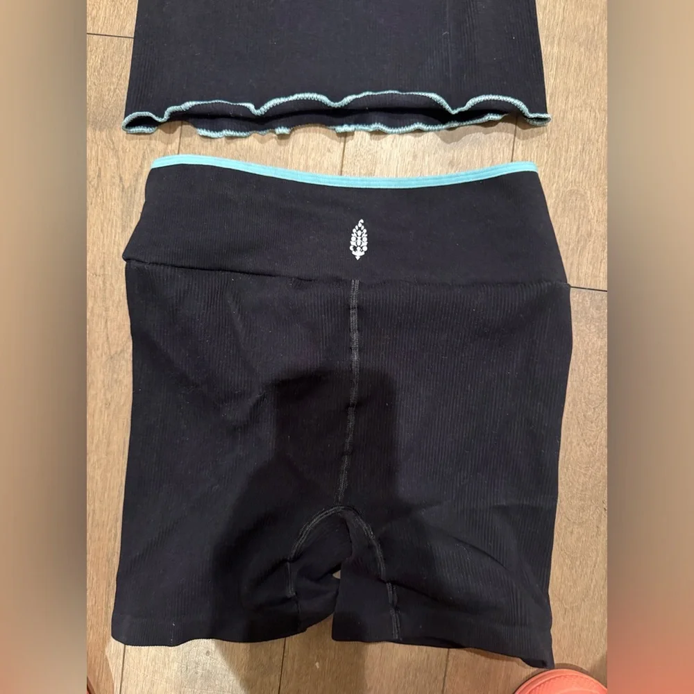 Free people Woman's‎ Shorts FP Movement Free Throw Set M/L